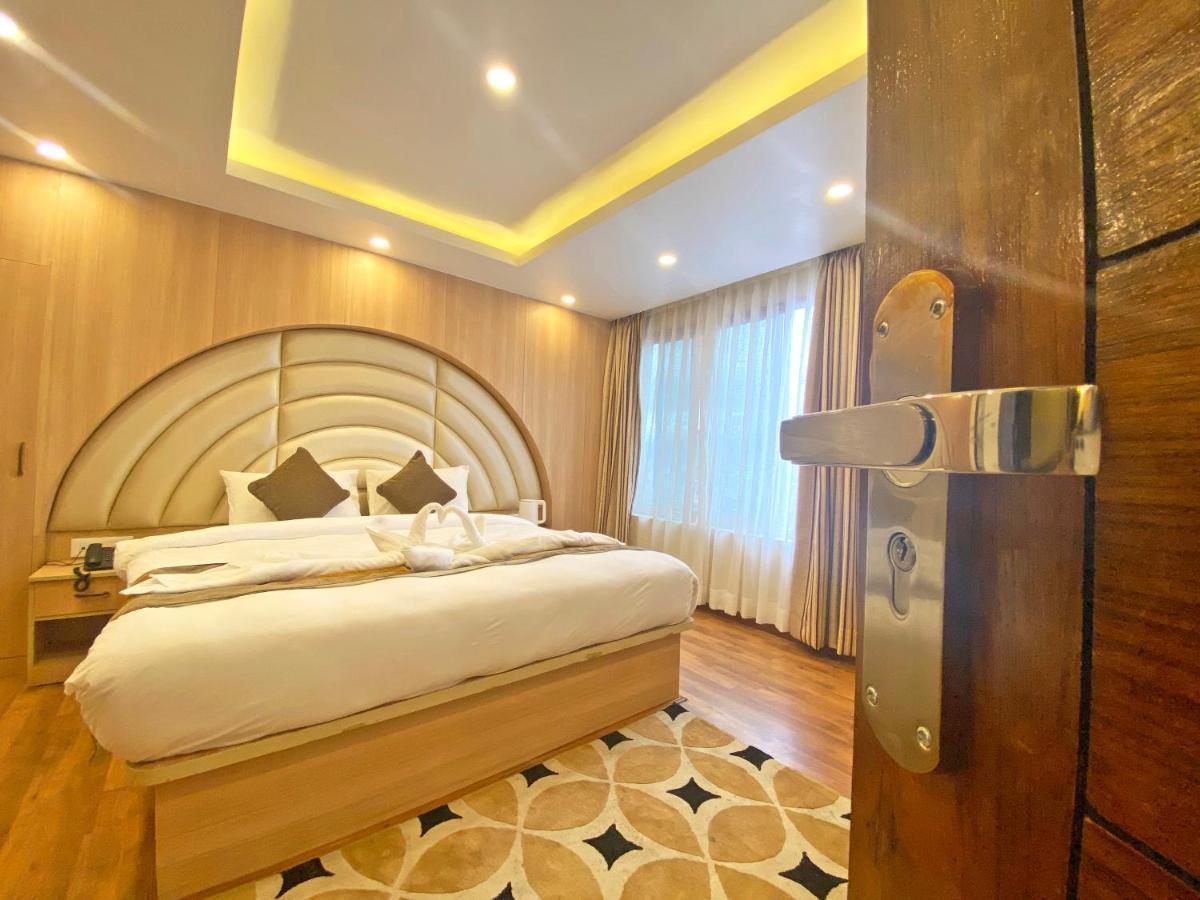 Hotel Airport Gurkha Катманду Екстериор снимка