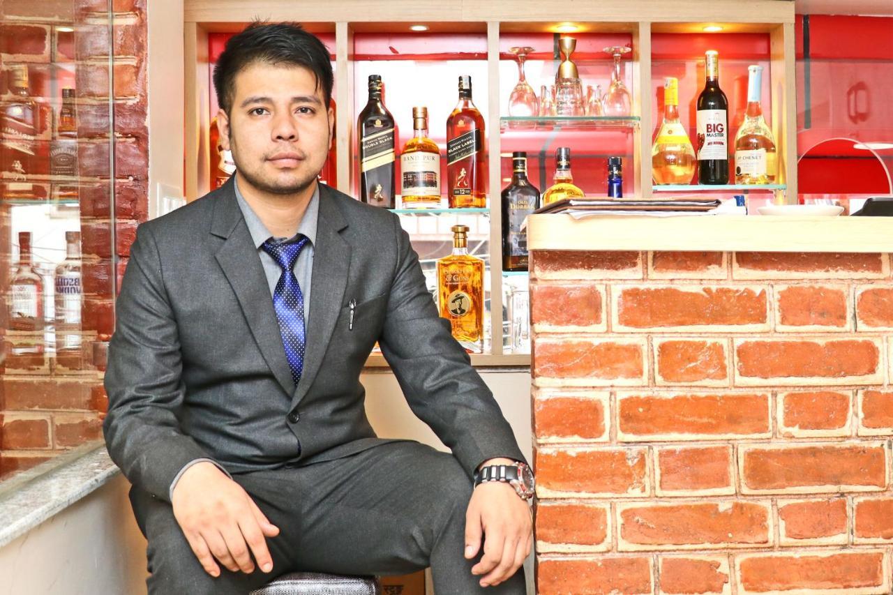 Hotel Airport Gurkha Катманду Екстериор снимка