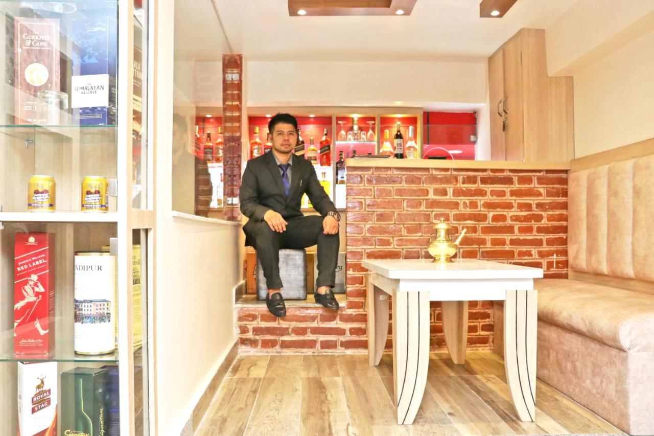 Hotel Airport Gurkha Катманду Екстериор снимка