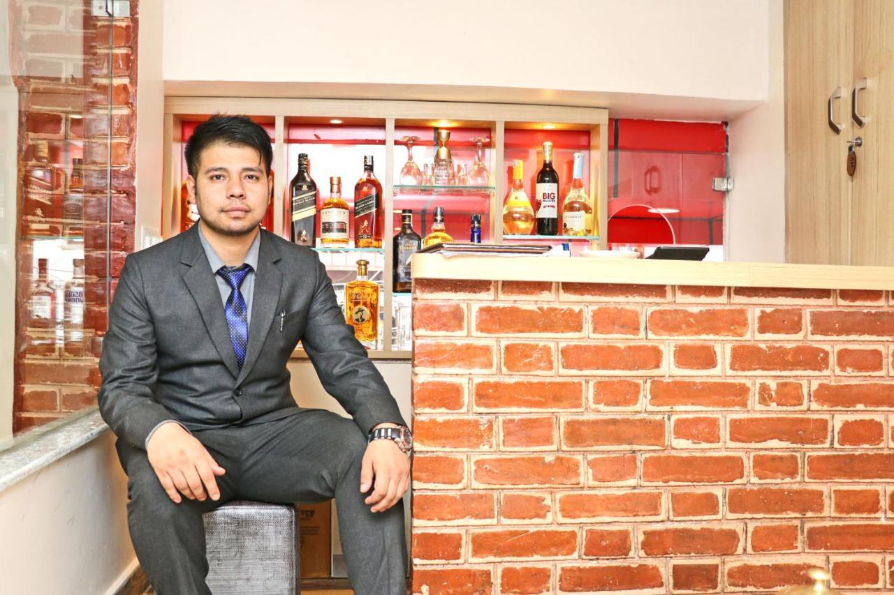Hotel Airport Gurkha Катманду Екстериор снимка