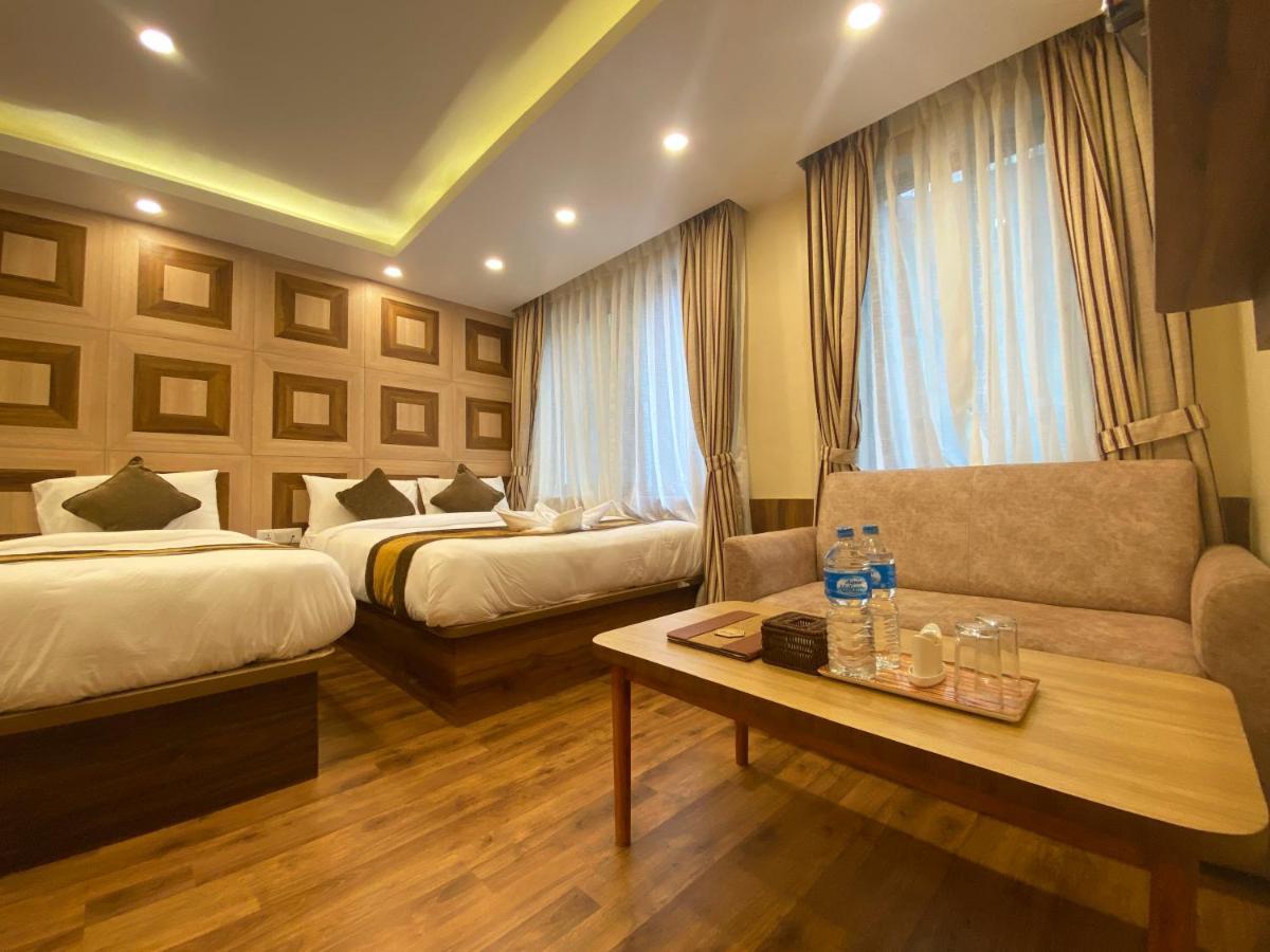 Hotel Airport Gurkha Катманду Екстериор снимка
