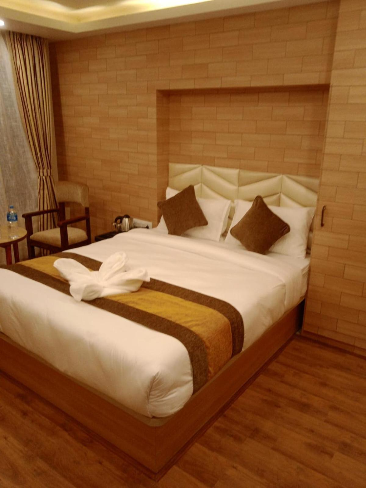 Hotel Airport Gurkha Катманду Екстериор снимка