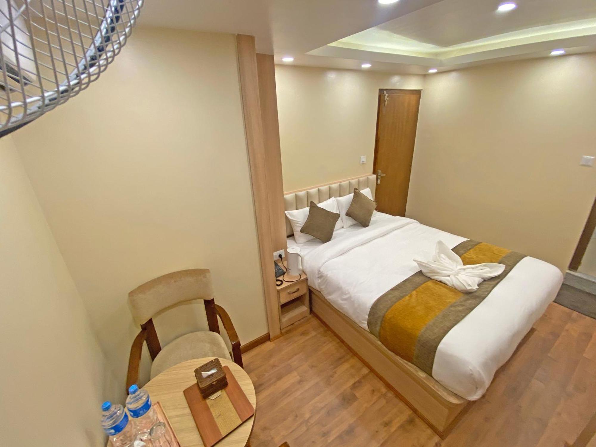 Hotel Airport Gurkha Катманду Екстериор снимка
