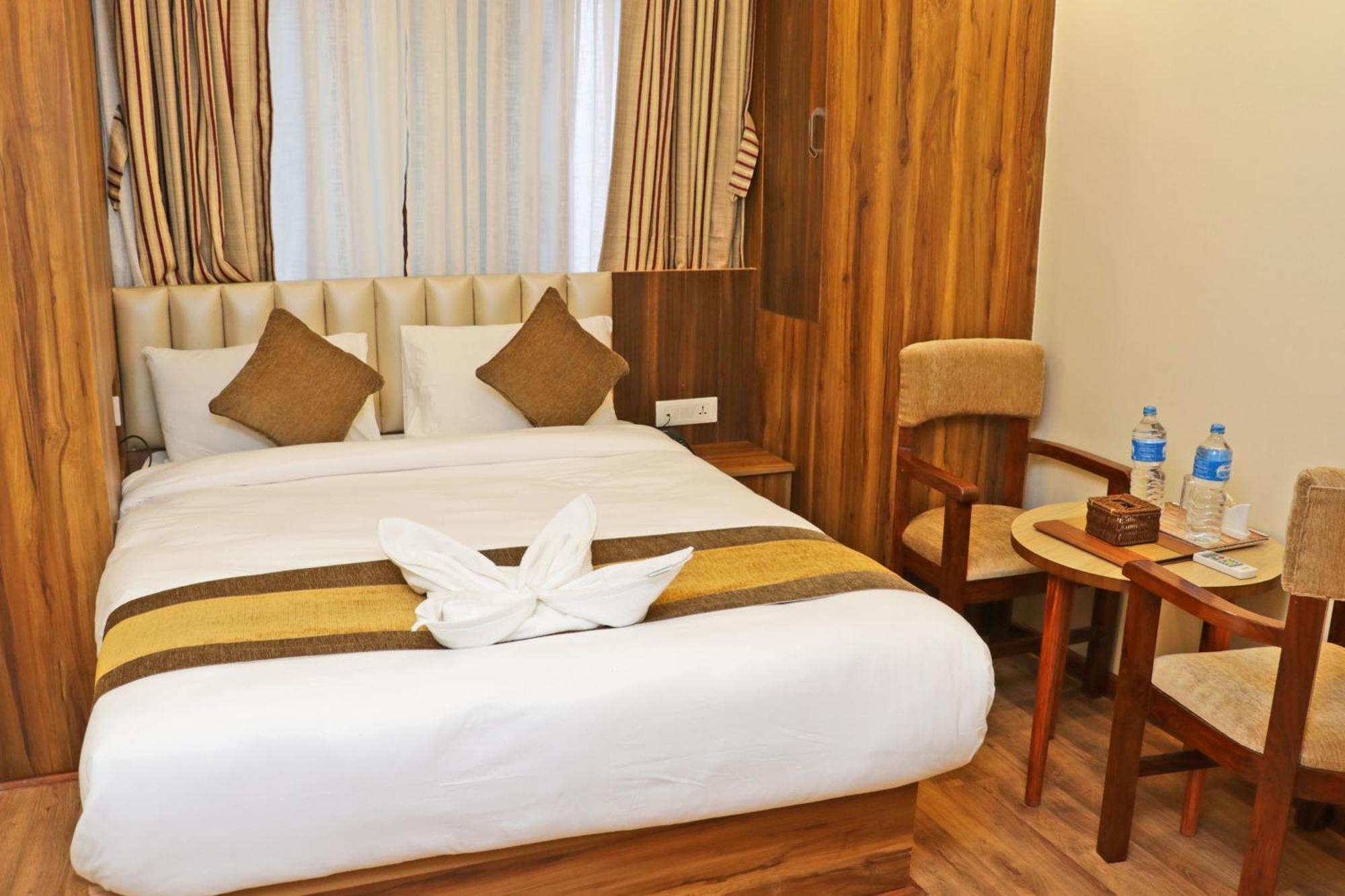 Hotel Airport Gurkha Катманду Екстериор снимка